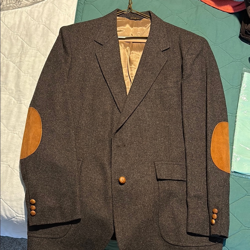Men's Custom Brown Blazer, (Med) and Dress Pants, Waist 18in Inseam 27in, - Picture 3 of 6